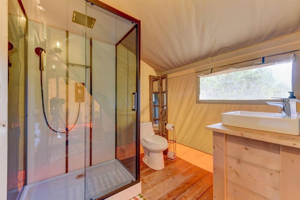 约翰逊城 12 Fires Luxury Glamping With Heating #5酒店 外观 照片